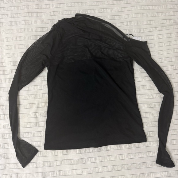 Abercrombie Black Sheer One-Shoulder Top - Picture 4 of 4